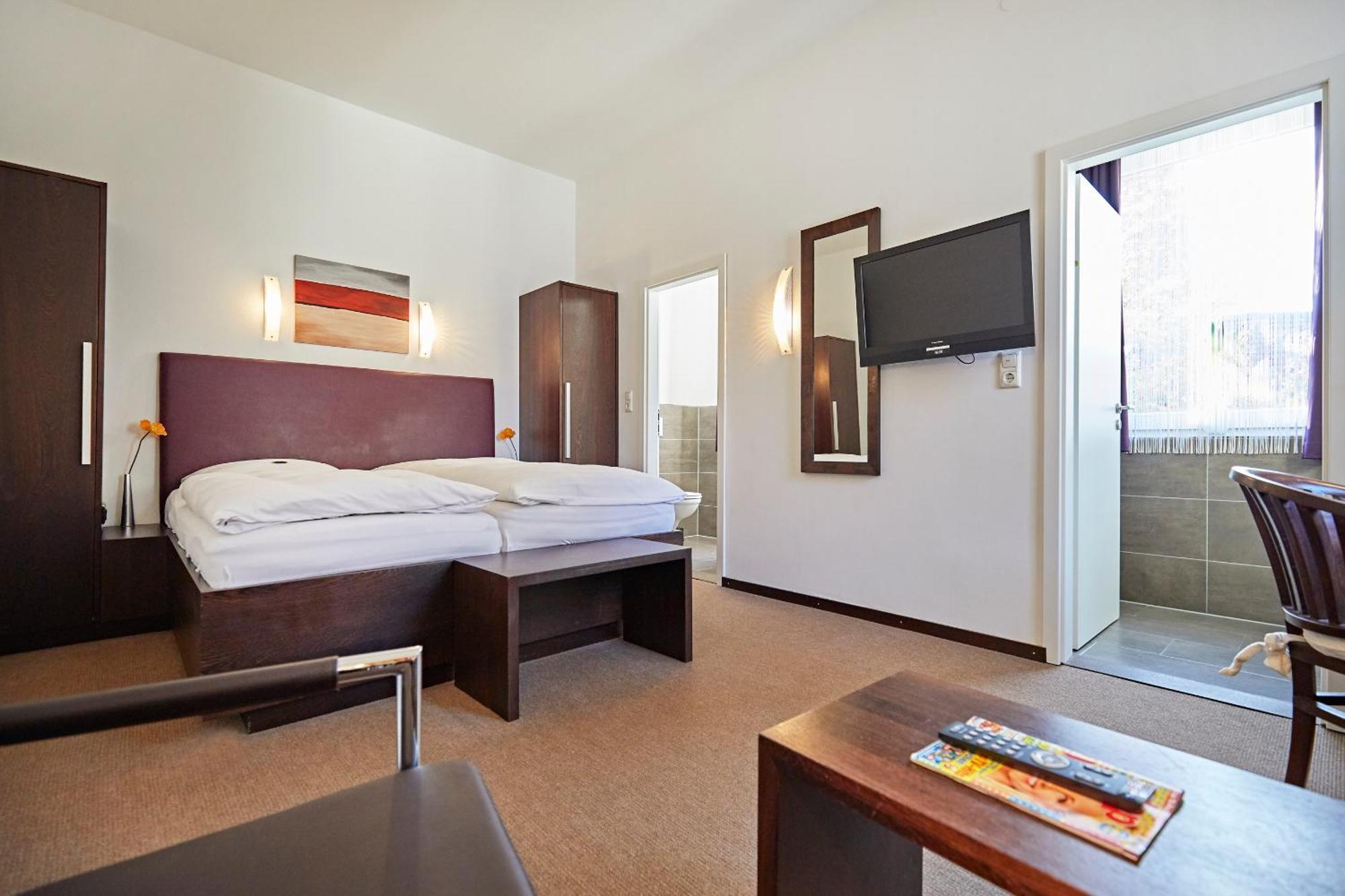Hotel Zur Wartburg Rheda-Wiedenbrück Eksteriør billede